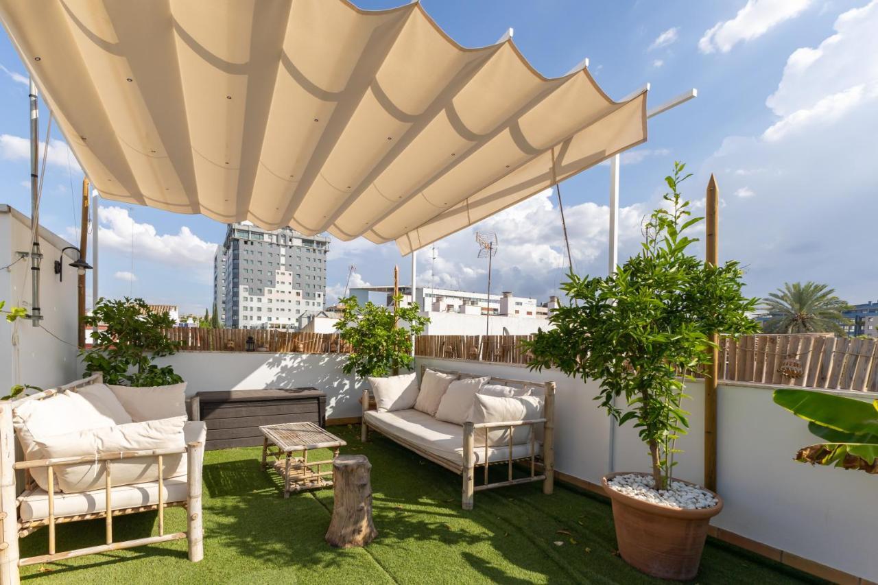 Tentudia Charming Apartments With Private Roof-Top Or Patio In San Bernardo By Ocityzen Sevilla Kültér fotó