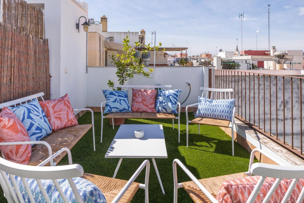 Tentudia Charming Apartments With Private Roof-Top Or Patio In San Bernardo By Ocityzen Sevilla Kültér fotó