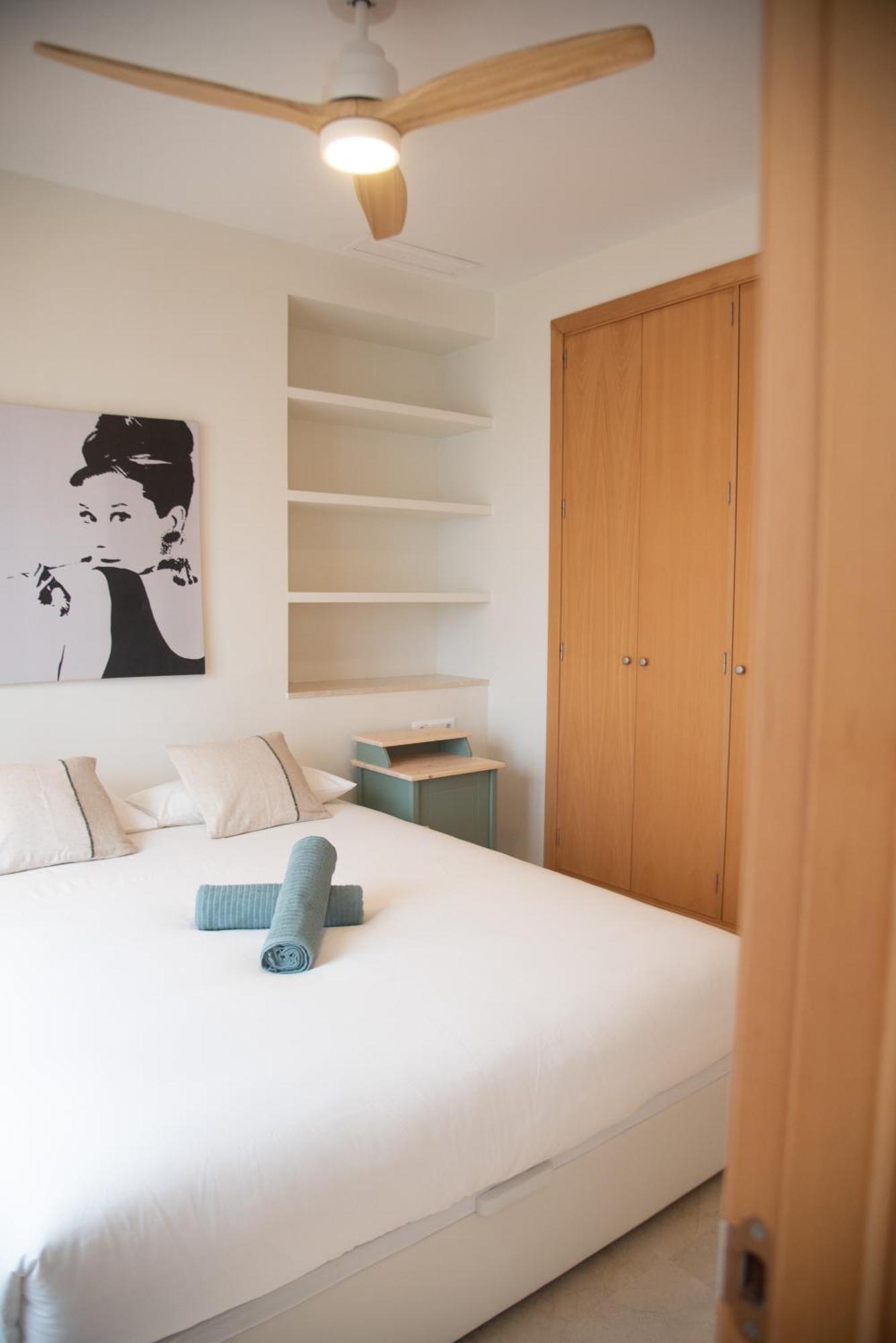 Tentudia Charming Apartments With Private Roof-Top Or Patio In San Bernardo By Ocityzen Sevilla Kültér fotó
