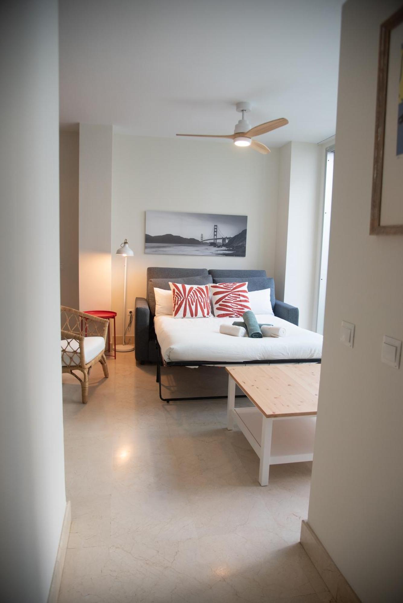 Tentudia Charming Apartments With Private Roof-Top Or Patio In San Bernardo By Ocityzen Sevilla Kültér fotó