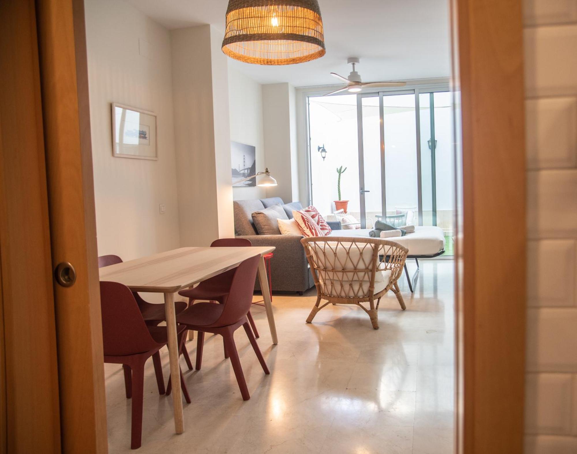 Tentudia Charming Apartments With Private Roof-Top Or Patio In San Bernardo By Ocityzen Sevilla Kültér fotó