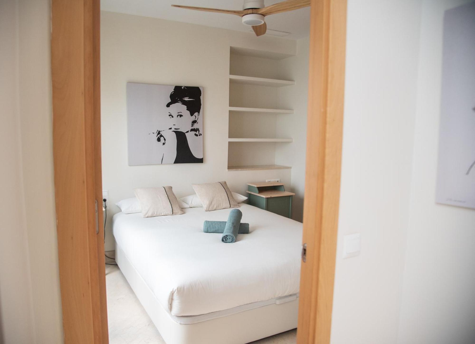 Tentudia Charming Apartments With Private Roof-Top Or Patio In San Bernardo By Ocityzen Sevilla Kültér fotó