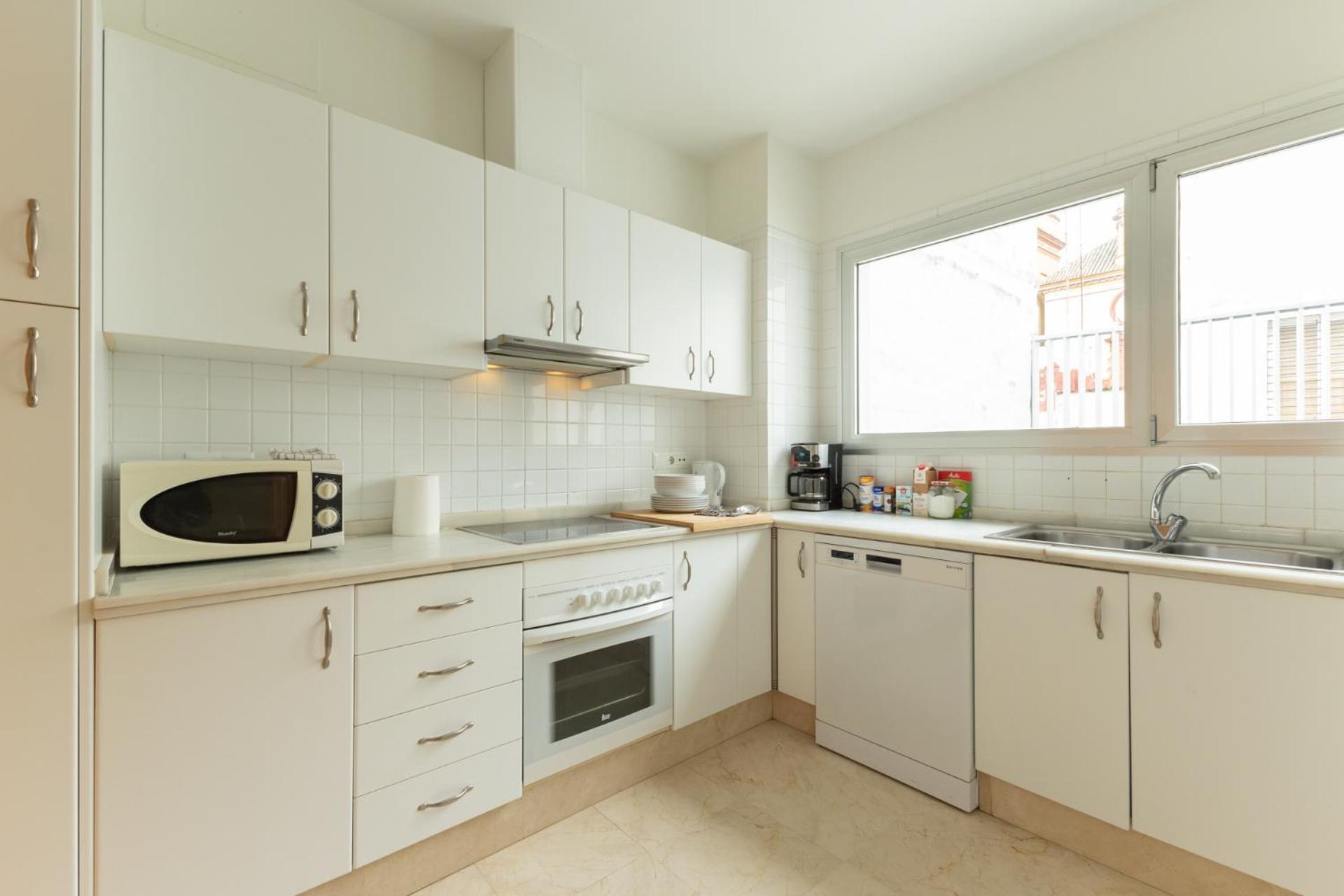 Tentudia Charming Apartments With Private Roof-Top Or Patio In San Bernardo By Ocityzen Sevilla Kültér fotó
