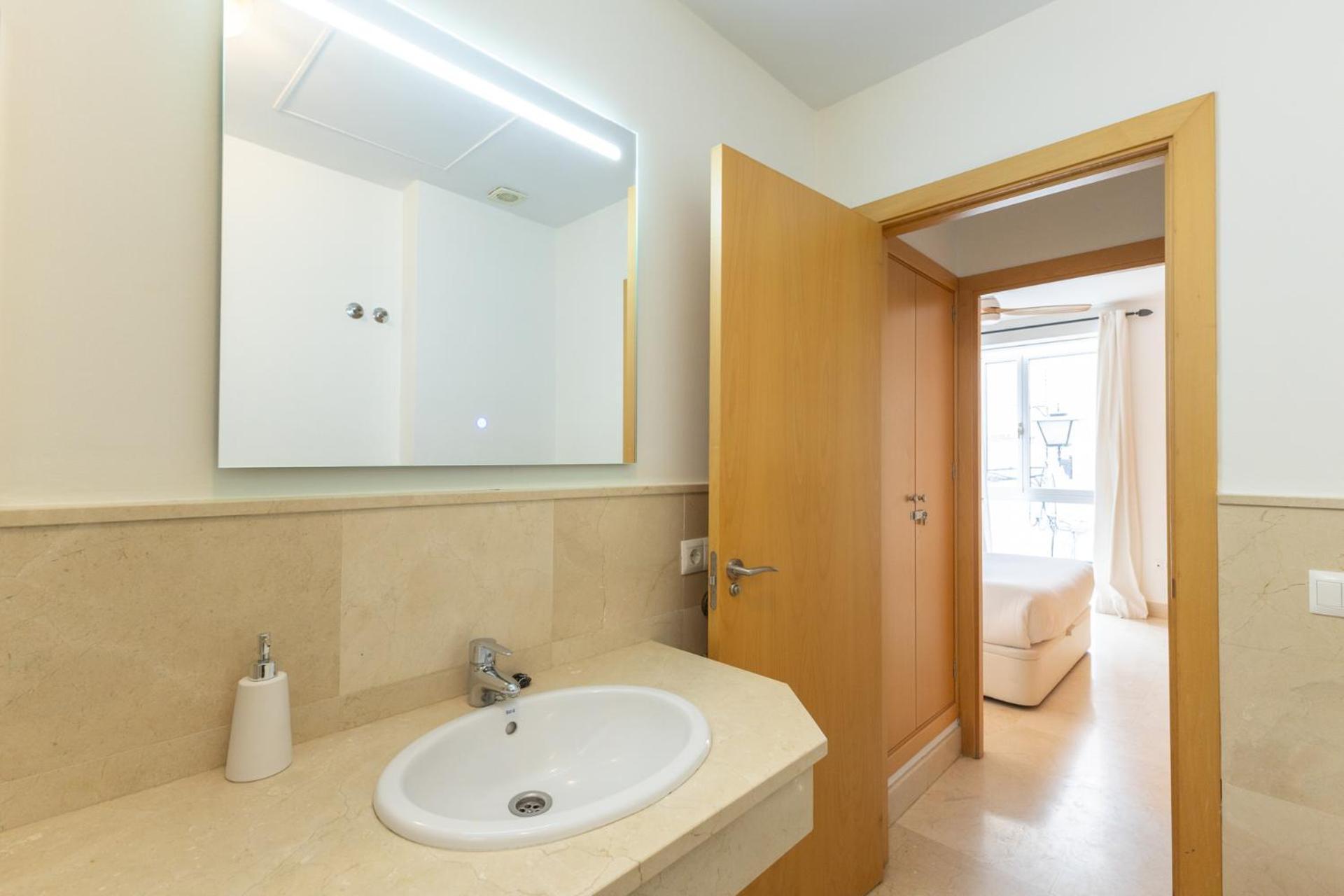 Tentudia Charming Apartments With Private Roof-Top Or Patio In San Bernardo By Ocityzen Sevilla Kültér fotó