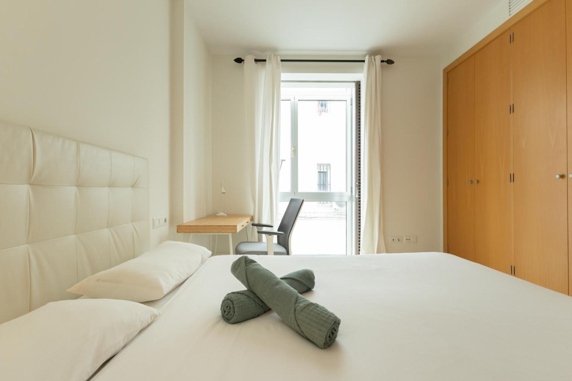 Tentudia Charming Apartments With Private Roof-Top Or Patio In San Bernardo By Ocityzen Sevilla Kültér fotó