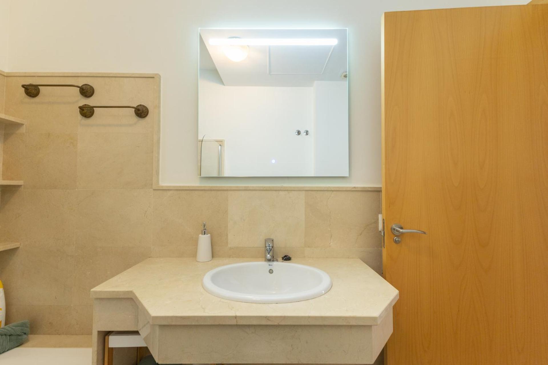 Tentudia Charming Apartments With Private Roof-Top Or Patio In San Bernardo By Ocityzen Sevilla Kültér fotó