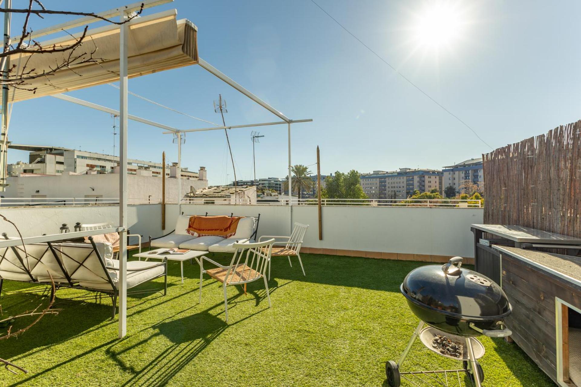 Tentudia Charming Apartments With Private Roof-Top Or Patio In San Bernardo By Ocityzen Sevilla Kültér fotó
